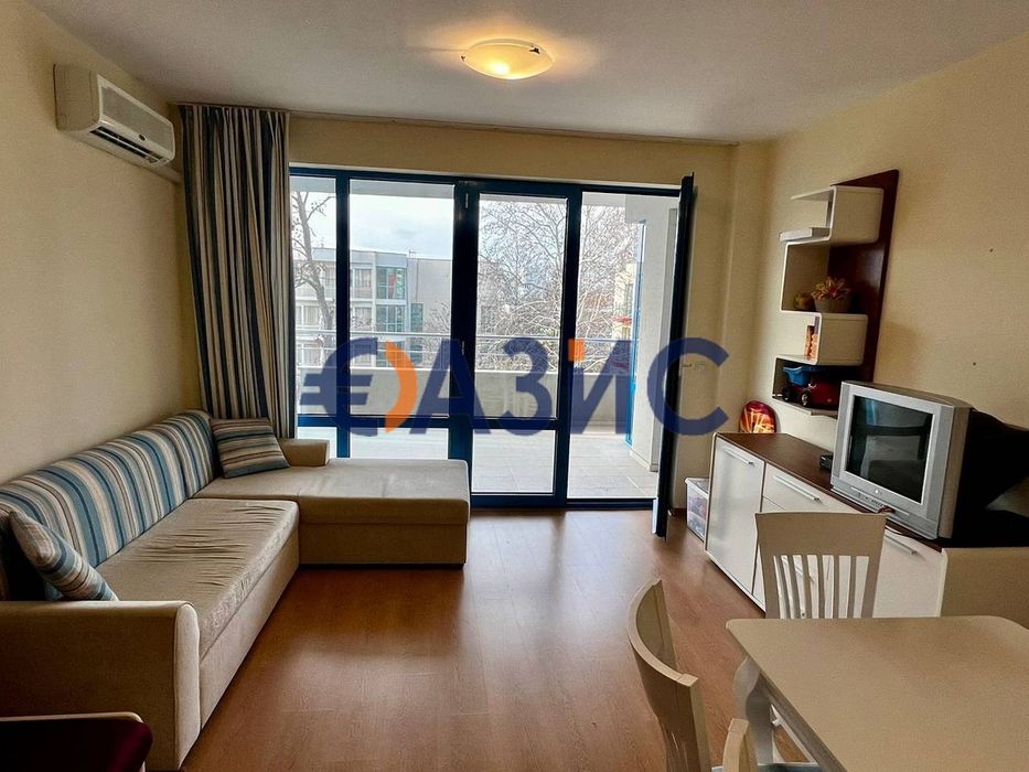 Продава се Двустаен апартамент в к.к. Слънчев бряг - 72 кв.м за 1209 €/кв.м - Снимка #10