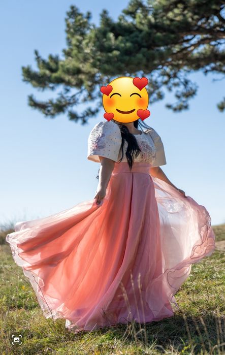 Rochie roz și bej