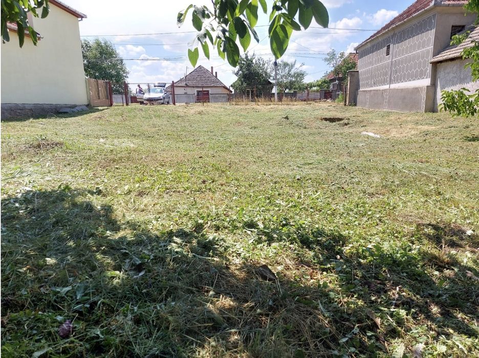 1701 mp teren intravilan în Com. Ghioroc, Arad.