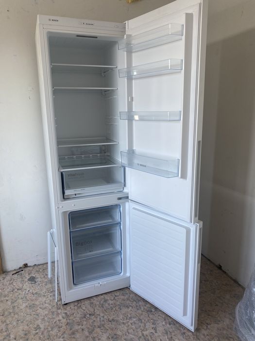 Холодильник BOSCH
