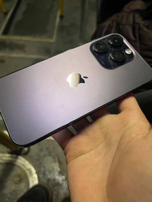 Продам Iphone 14 pro