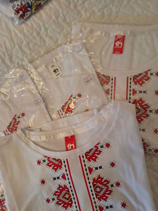 Ново!Тениски с принт. Народни мотиви.15 лв.