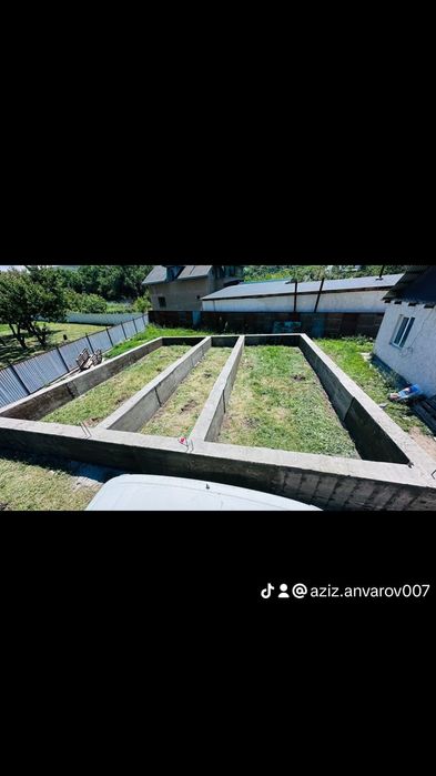 Заливаем фундамент и строим дома