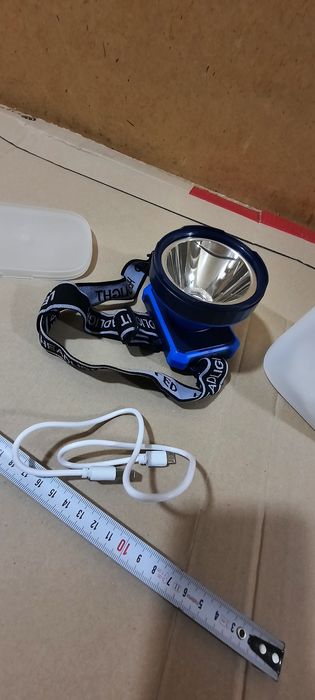 Продам налобный фонарик