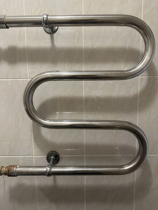 Змейка полотенцесущитель