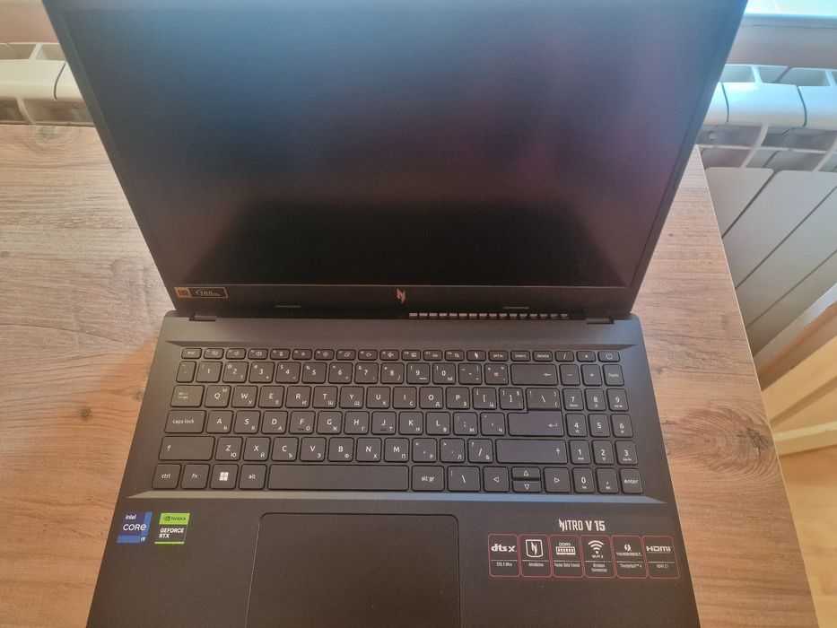 Лаптоп Acer Nitro V 15 - ANV15 - 51 - 98T8