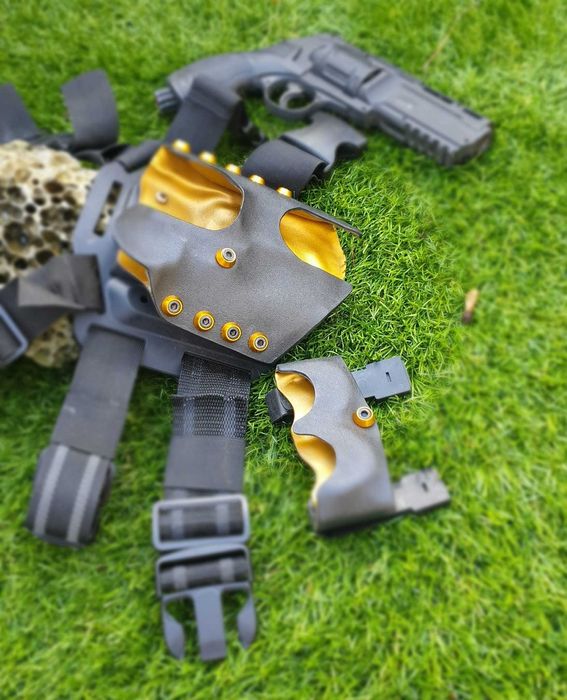 SUPER OCAZIE! Pistol Pentru AutoAparare Model UMAREX Co2 AerComprimat