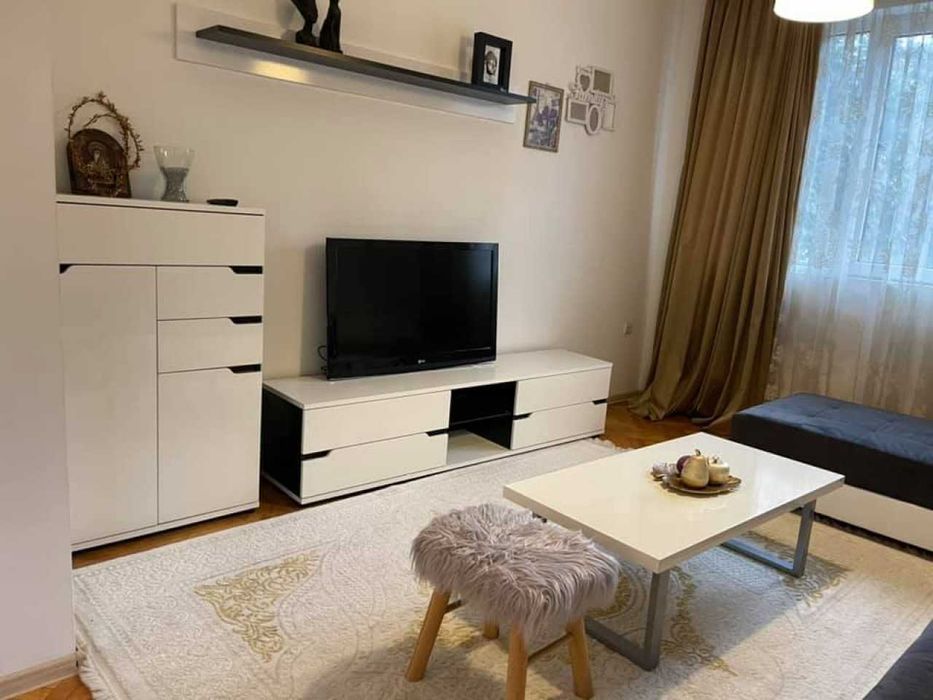 Дава се под наем Тристаен апартамент в Пловдив, Мараша - 120 кв.м за 448.8 € - Снимка #3