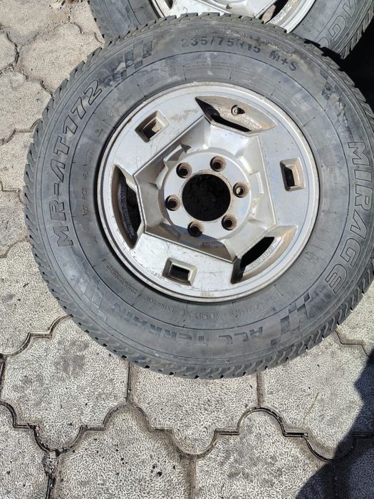 Продаю колеса от терано