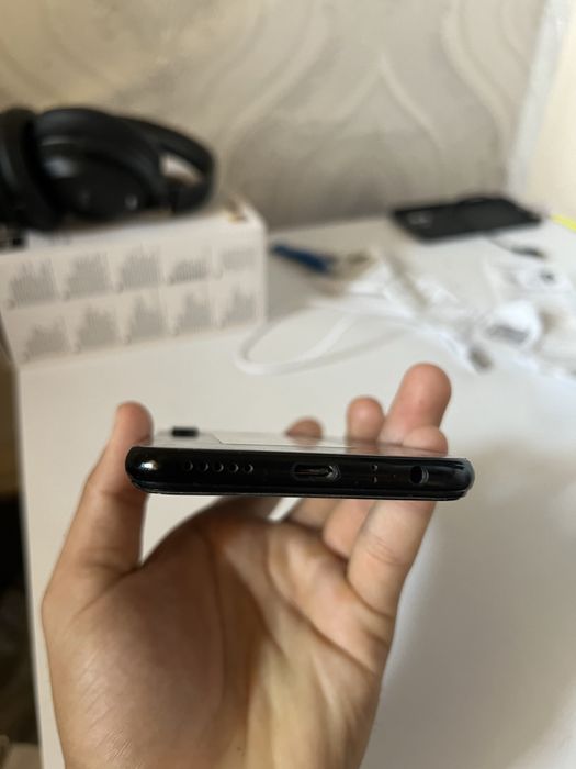 Redmi 8* holati yaxshi ideal