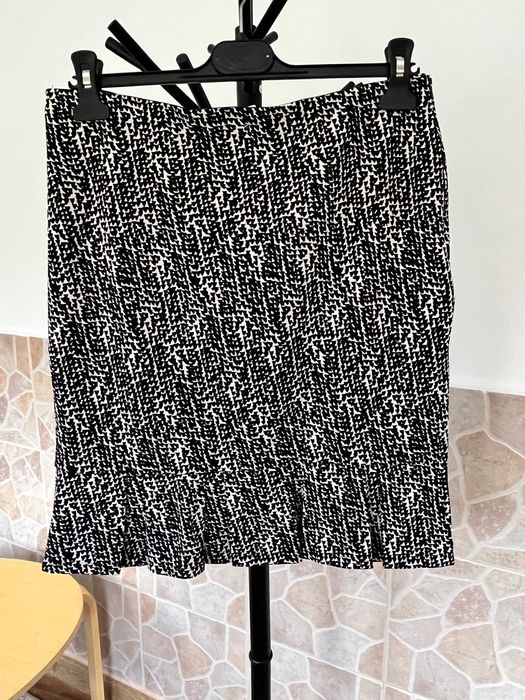 Fusta dama Ann Taylor, elastica