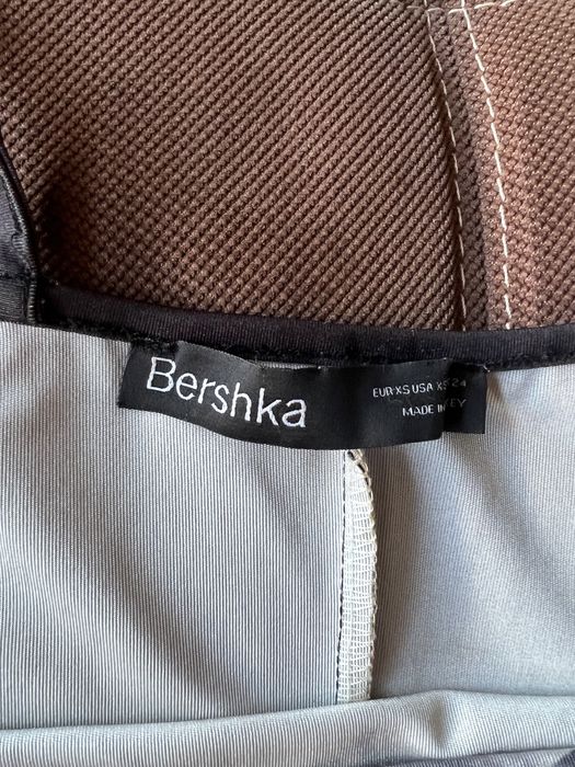 Рокля Bershka Bodycon по тялото/ХS