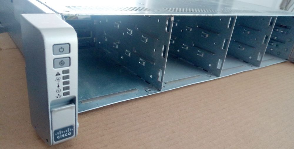 Сървър Cisco UCS C240 M4L 12*LFF 2*E5-2650v4 12c 2.2-2.9GHz 64GB MRAID