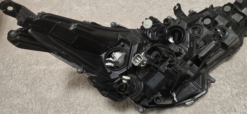 Ляв лед фар за тойота корола