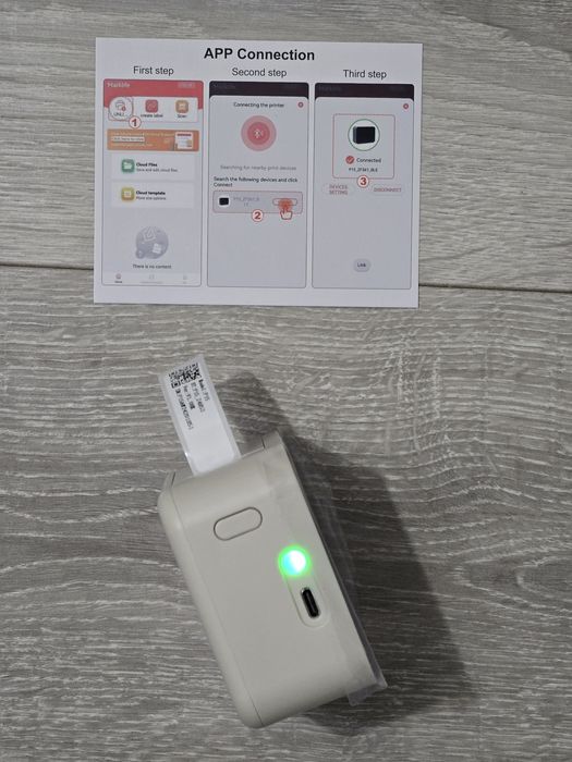 Imprimantă de etichete Pristar P15 Bluetooth, reîncărcabilă – albă