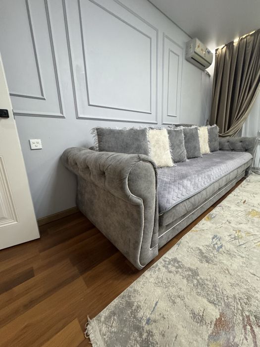 Диван  серебристый 3 метр