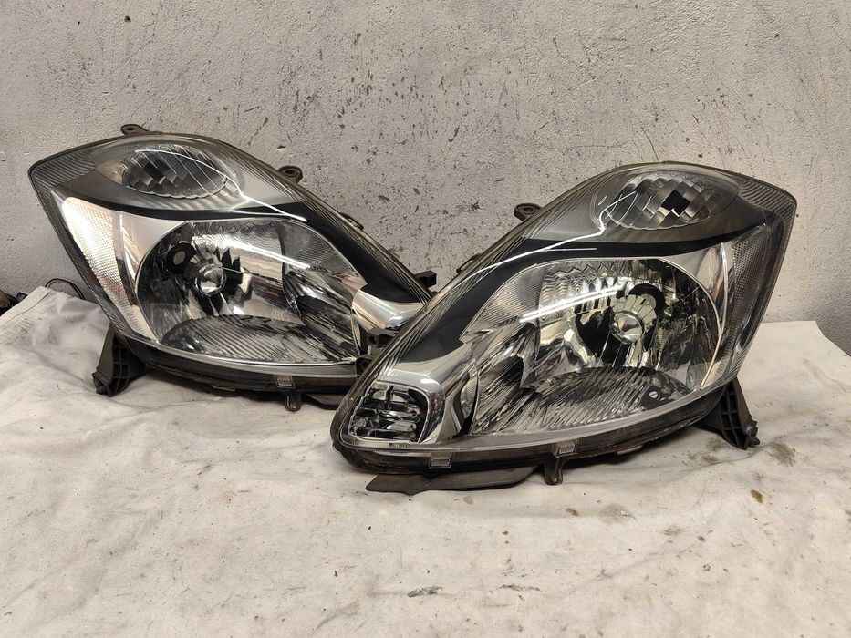 Оригинални фарове Субару Subaru Justy 4