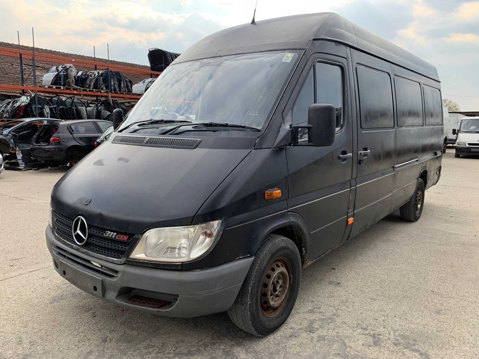 DEZMEMBREZ Mercedes SPRINTER 2.2 311 CDI punte simpla 2002