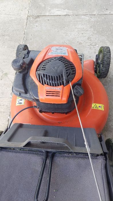 Masina tuns gazon Husqvarna LC 153