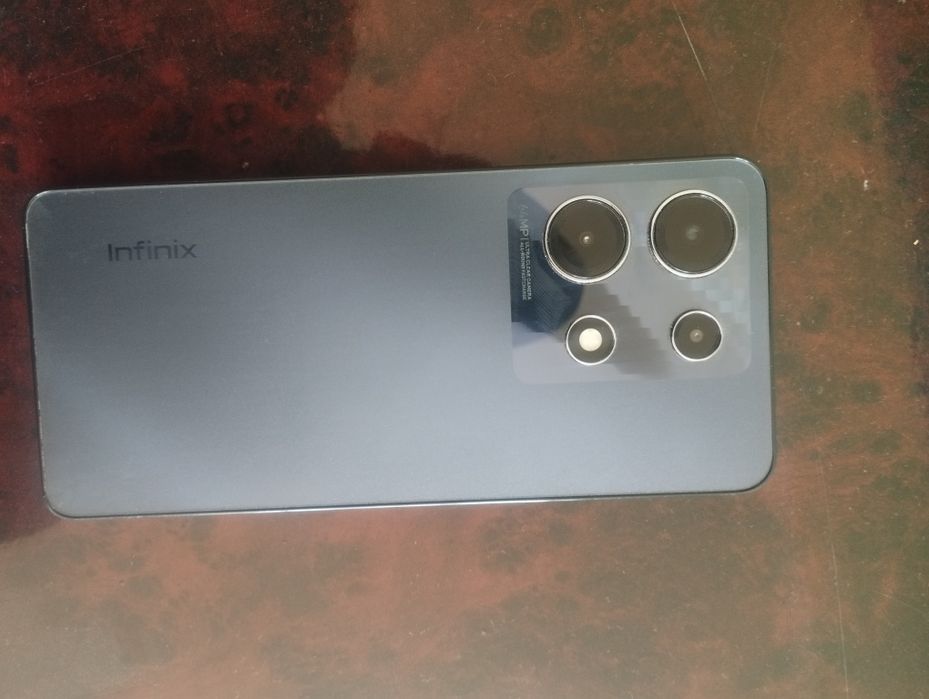 Infinix note 30.  8+5gb/256gb