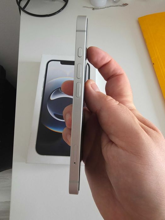 iphone 16e, 100% батерия, Гаранция 2028