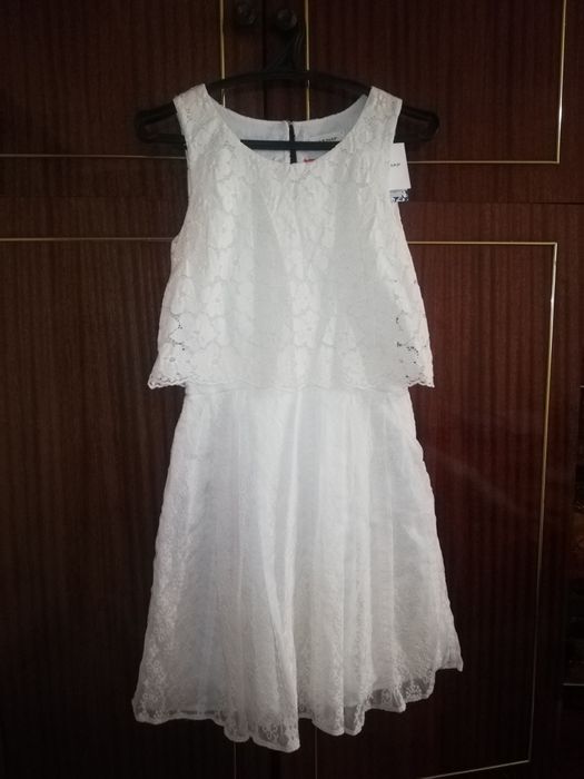 Платье молочного цвета