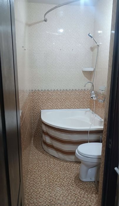 Карасу-6  Новостройка ! 1/3/3 возле базара . Кирпич. Мебель , техника