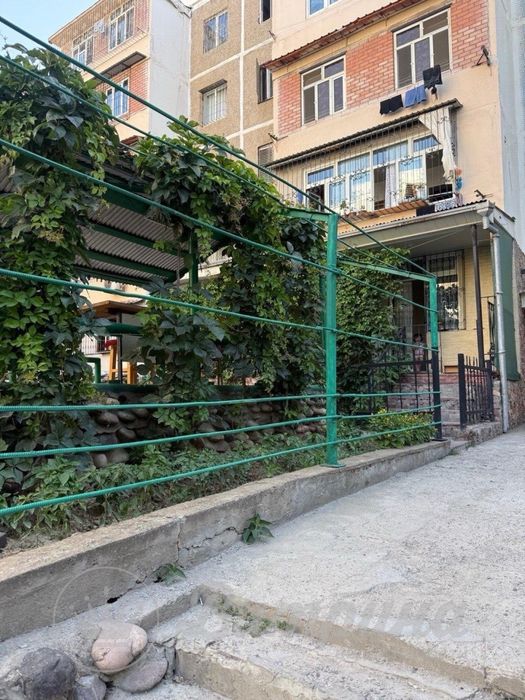 5 комнатная квартира Юнусобод 15, Туркистон метро,