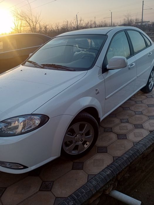 Lacetti Chevrolet avtomat 2023 yil sotilafi