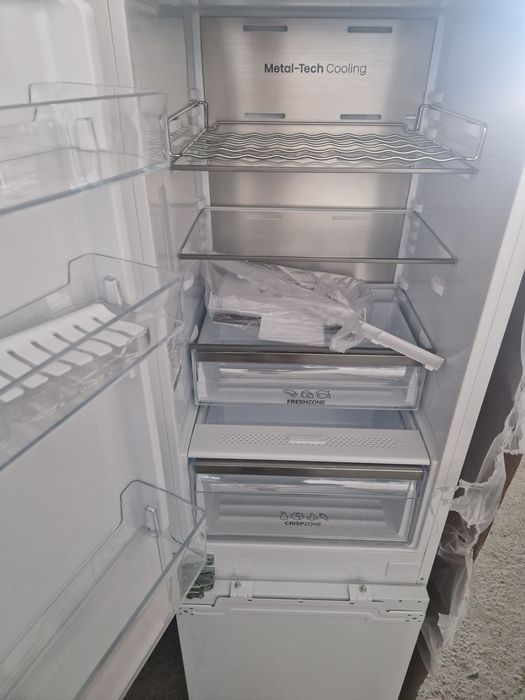 Хладилник за вграждаве Hanseatic A++ No Frost
