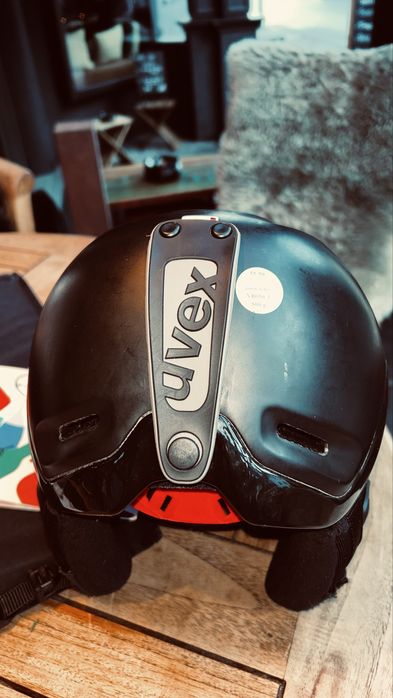 Ски каска Uvex jimm octo+.