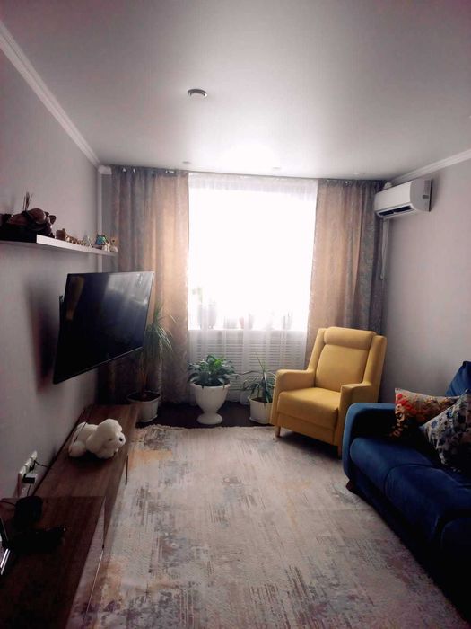 Продам 2 комнатную квартиру ленинградку