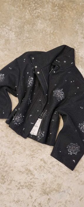 Palton Zara brodat cu margele si paiete, Marimea L cu eticheta