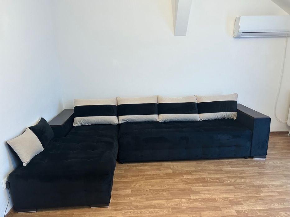 Vând canapea/colțar