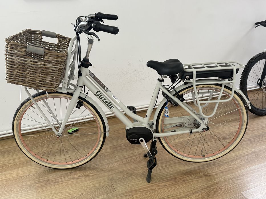 Bicicleta electrica Dama Gazelle Miss Grace Tva deductibil