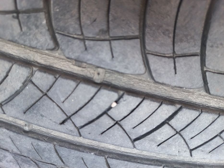 Летни гуми  4 броя Michelin 235/55R17