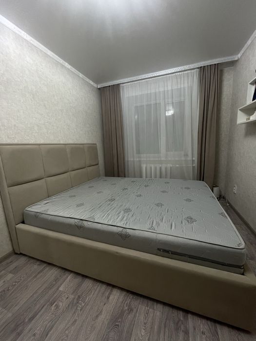 Продам двуспальную кровать