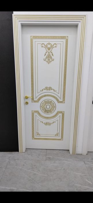 Ușa interior premium