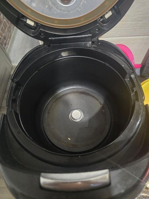 Мультиварка Redmond AMC-M90