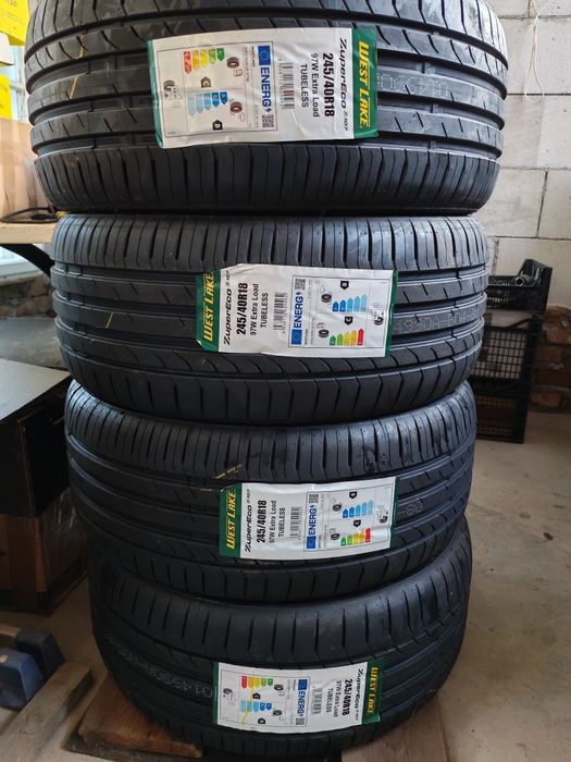 Cauciucuri de vară  245/40/18 noi