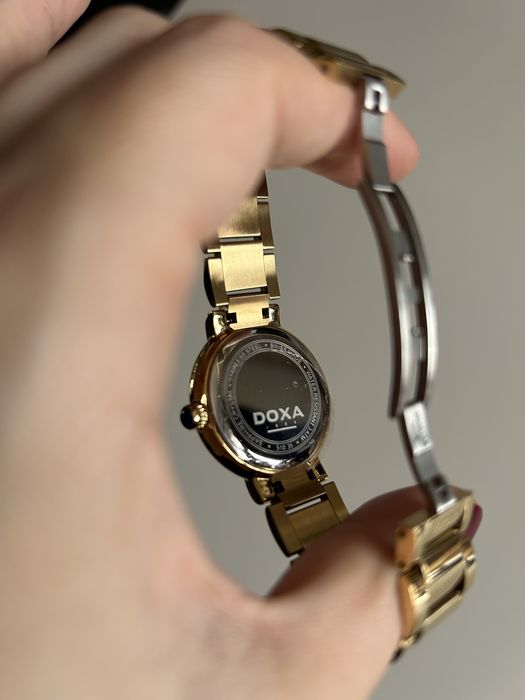 Ceas femei Doxa Blue Stone auriu