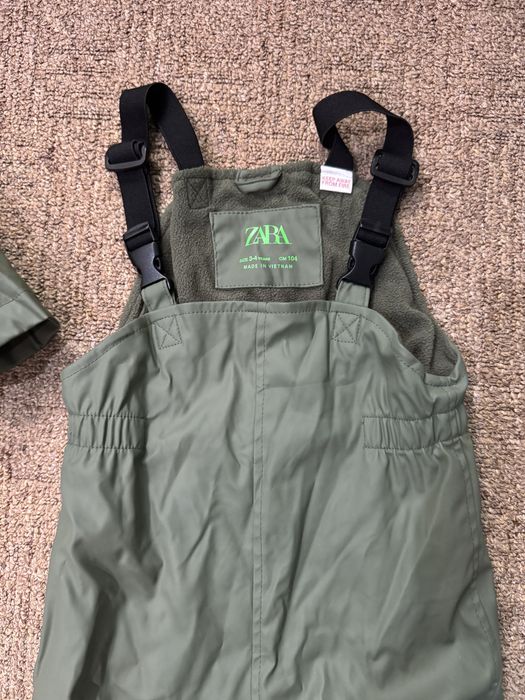 Продам осенний костюм zara