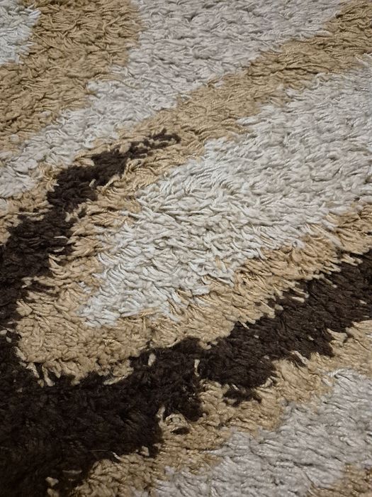 Килим тип "Шаги" в бежово, кафяво и екрю. Размер 120/180 см