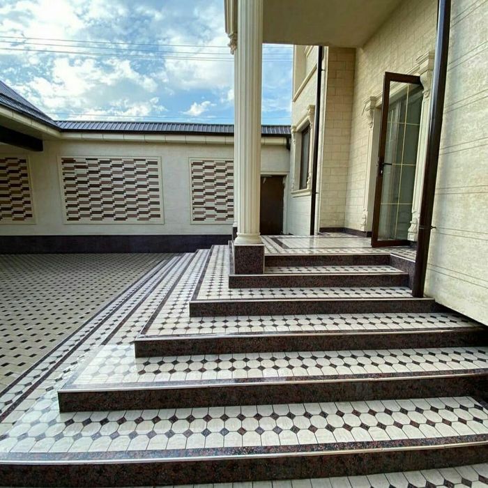 Сдаётся евродом в центре города