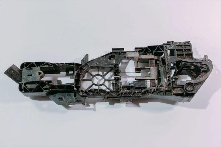 Suport Maner Usa  Stanga spate 3C8839885 Volkswagen VW Passat CC prim