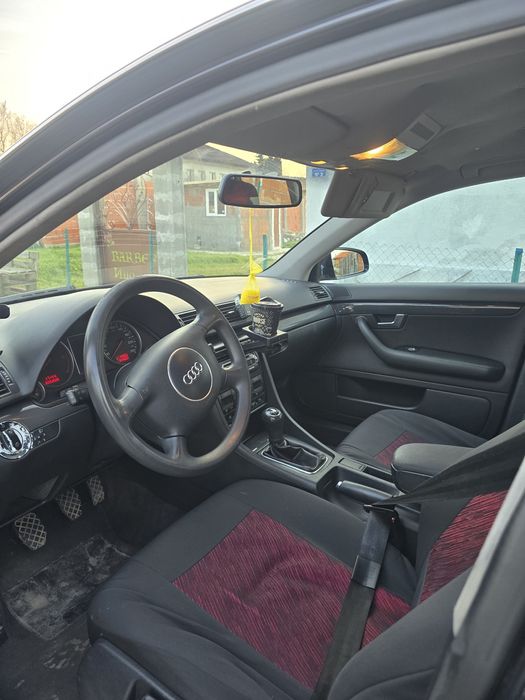 Продава се Ауди А4   2000 евро