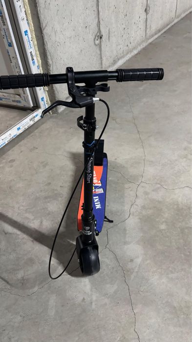 Trotineta pliabila cu cric