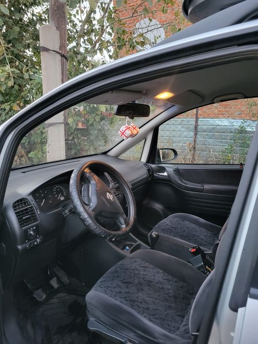 Прдам !!! Opel zafira 2002 года срочно.