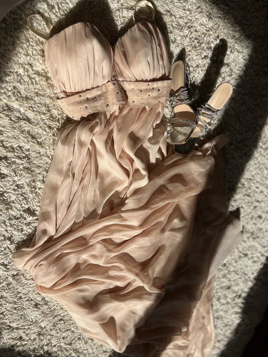 Бална рокля с камъни