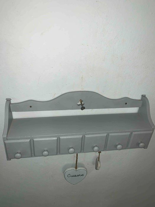 Cuier polita raft condimente